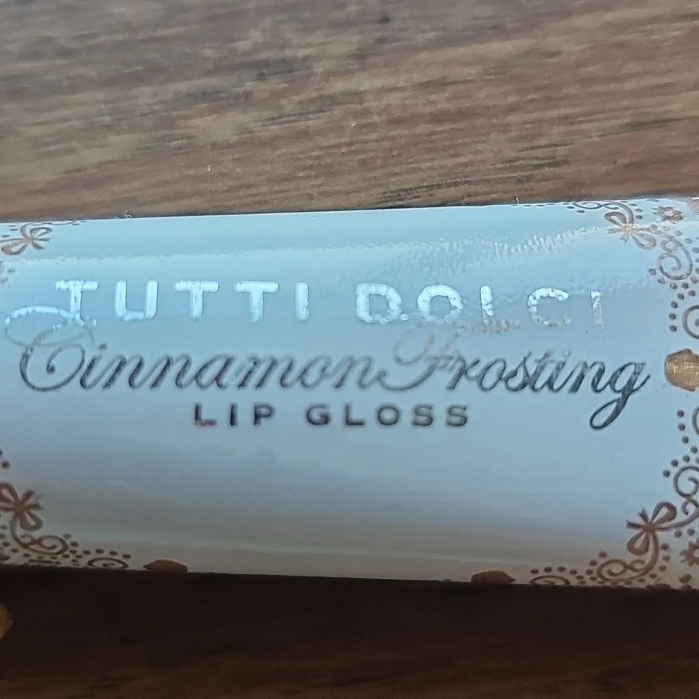 NWOB Tutti Dolci Cinnamon Frosting Lip Gloss - Shimmering Gold - Discontinued